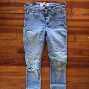 Hollister Super Skinny High Rise Jegging Size 25 Waist 29 Inseam